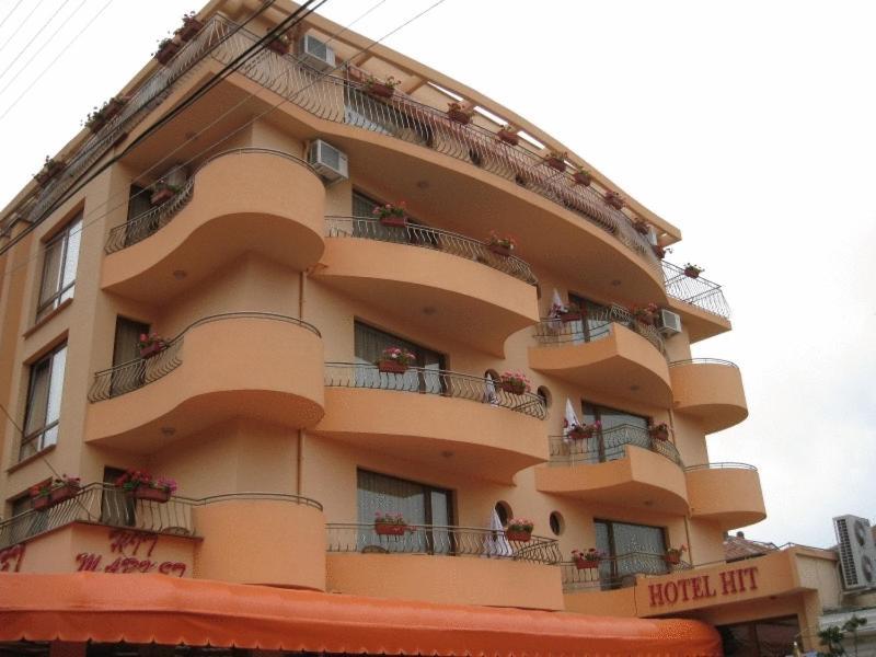 Family Hotel Hit Китен Экстерьер фото