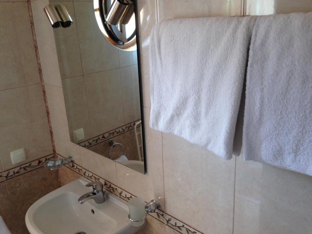 Family Hotel Hit Китен Экстерьер фото
